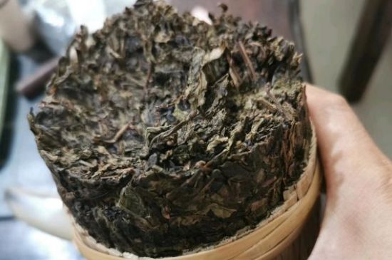 黑茶調(diào)理婦科病，女人喝黑茶好處太多了！