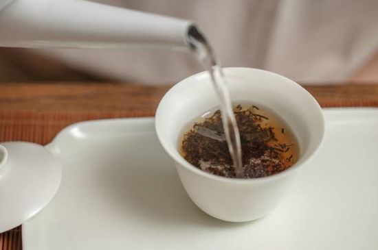 各類茶的注水方式，不同的茶泡茶時怎么注水