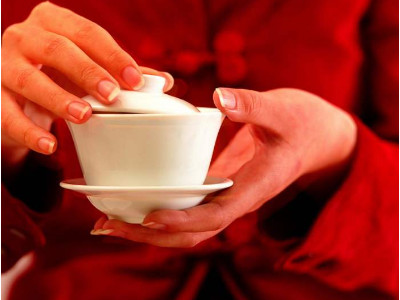 鐵觀音的泡法，水溫100°C最佳第一泡不能喝