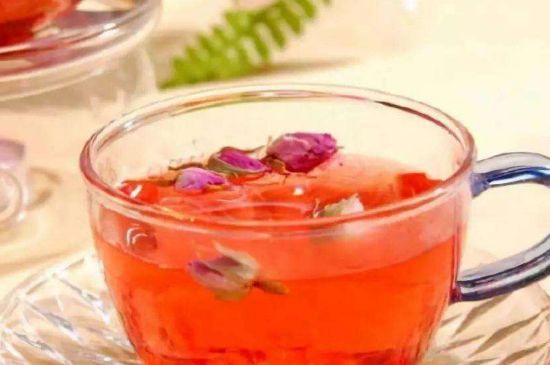 蜂蜜泡茶葉的副作用，蜂蜜泡茶葉有什么禁忌