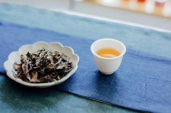 福鼎白茶能長時間悶泡嗎，老白茶可以悶著喝嗎？
