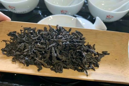 200一斤的茶葉算不算好，兩百一斤買的是中低檔茶