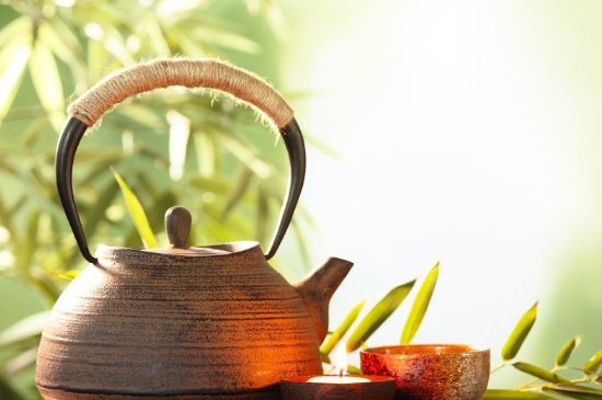 <a href=http://www.whyouxin.com/chaju/jinshu/ target=_blank class=infotextkey>日本鐵壺</a>怎么開壺，新鐵壺開壺方法