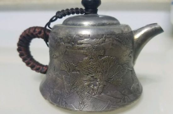 銀壺泡茶后為什么會(huì)變黑，銀壺內(nèi)膽發(fā)黑怎么辦