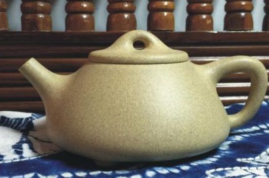 本山綠泥怎么分辨真假，真正的本山綠泥紫砂壺怎么鑒別？