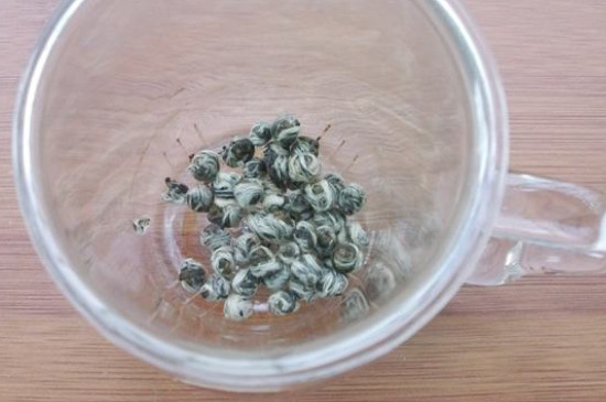 茉莉龍珠茶男人能喝嗎，男性夏季可以喝龍珠茶嗎