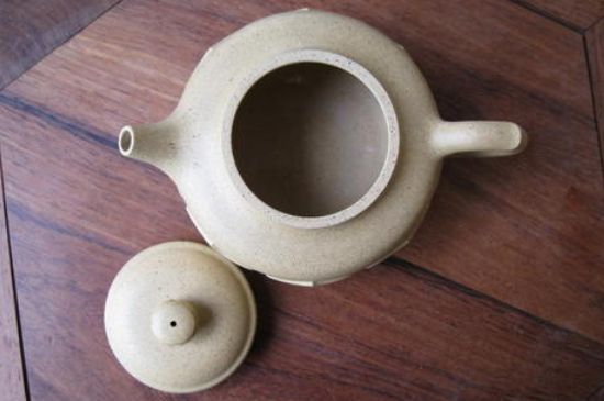 本山綠泥怎么分辨真假，真正的本山綠泥紫砂壺怎么鑒別？