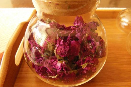 好玫瑰花茶多少錢一斤啊，玫瑰花茶價(jià)格多少錢合理？