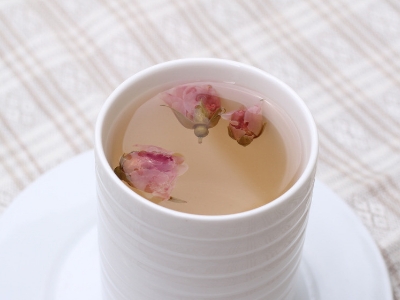 干玫瑰花泡前需要洗嗎，泡玫瑰花需要洗一下嗎？