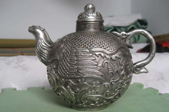 銀壺泡茶后為什么會(huì)變黑，銀壺內(nèi)膽發(fā)黑怎么辦