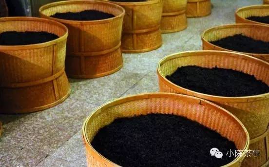 怎樣炭焙巖茶？揭秘武夷巖茶的炭焙技藝