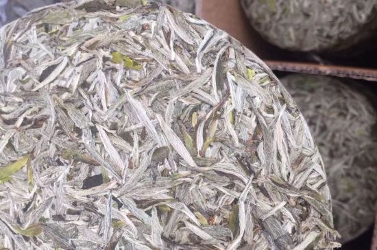 7年壽眉和2年白牡丹哪個好，老白茶壽眉與白牡丹的口感區(qū)別