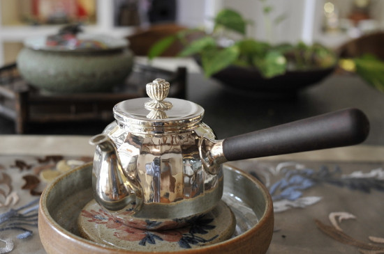 黑茶用什么壺煮最好，黑茶用什么煮效果好？