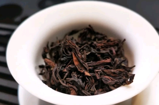 長期喝巖茶會上火嗎？巖茶這樣喝了容易上火！