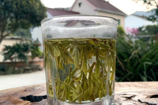 西湖龍井茶頭采和二采區(qū)別，明前龍井一采和二采什么味道？