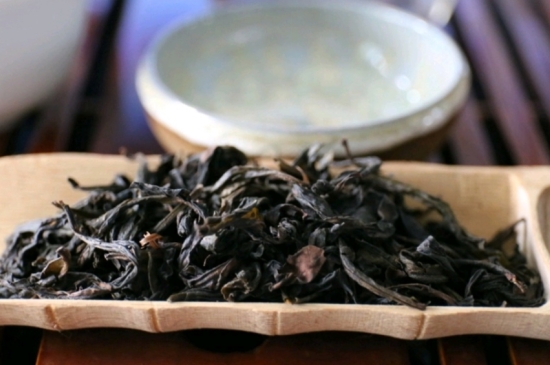 長期喝巖茶會上火嗎？巖茶這樣喝了容易上火！