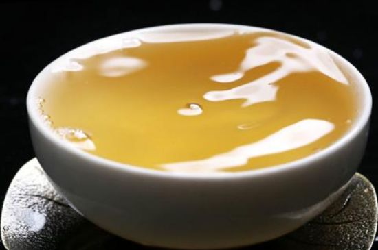 綠茶加重濕氣？濕氣體質(zhì)寒的人能喝綠茶嗎