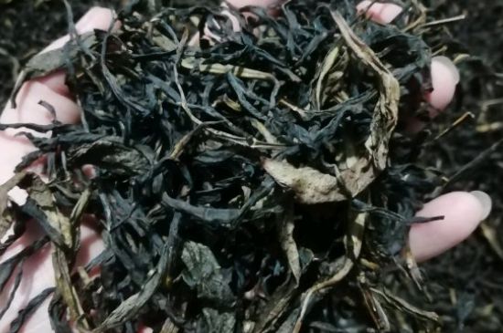 蜜蘭香好還是鴨屎香好，鳳凰單叢茶蜜蘭香和鴨屎香特點有哪些？