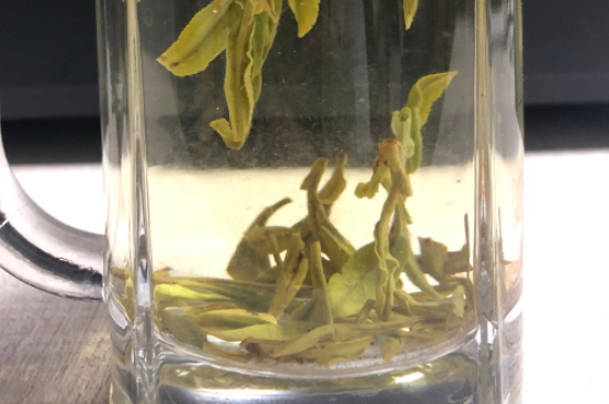 西湖龍井茶頭采和二采區(qū)別，明前龍井一采和二采什么味道？